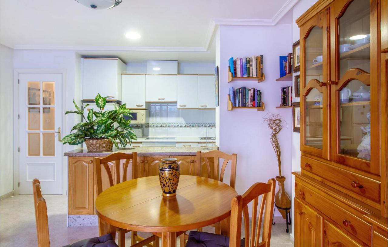 Awesome Apartment In Santa Pola With Kitchenette Eksteriør billede
